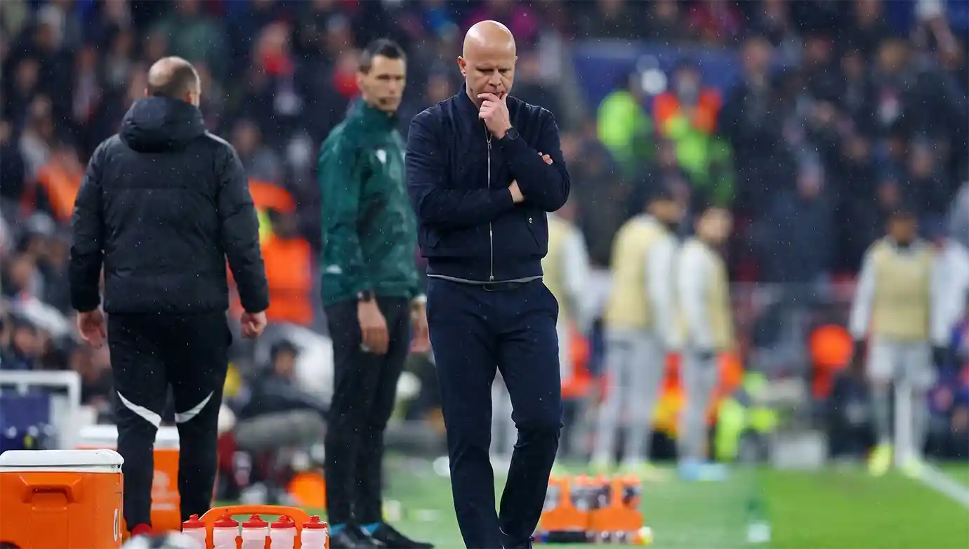 อาร์เน่อ สล็อต เฮดโค้ชลิเวอร์พูลในบทสัมภาษณ์ที่ อาร์เน่อ สล็อต ตีกองหน้าหงส์ ดูตัวอย่างเดมเบเล่