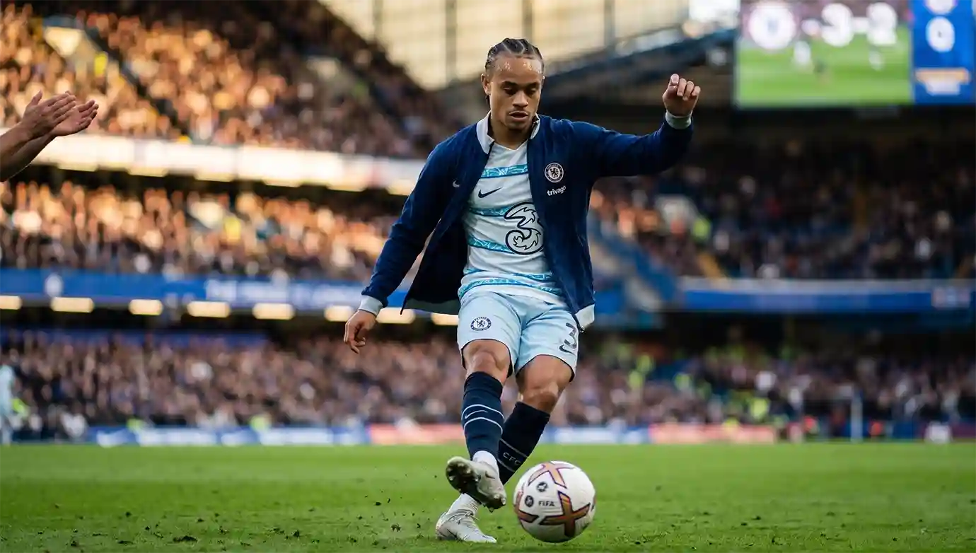 ข่าว บาเยิร์น มิวนิค ล่าตัว ซาฟี ซีมอนส์ เสริมทัพ