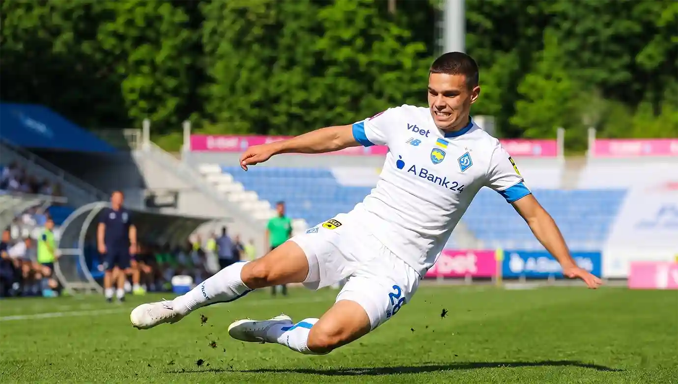 ข่าว เบรนท์ฟอร์ด เล็ง มัตวี ปาโนมาเรนโก้ เสริมคม