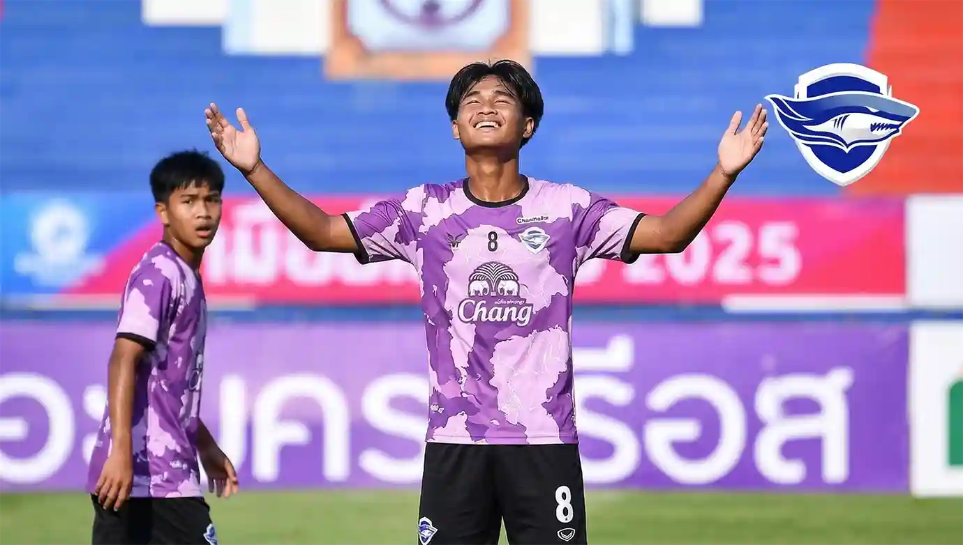 โค้ชอ้น และ ผจก.ตี๋ นำทัพนักเตะ ฉลามชล ถึงอยุธยา เตรียมหวดเมืองไทยคัพ ดวลกับ การท่าเรือ เอฟซี