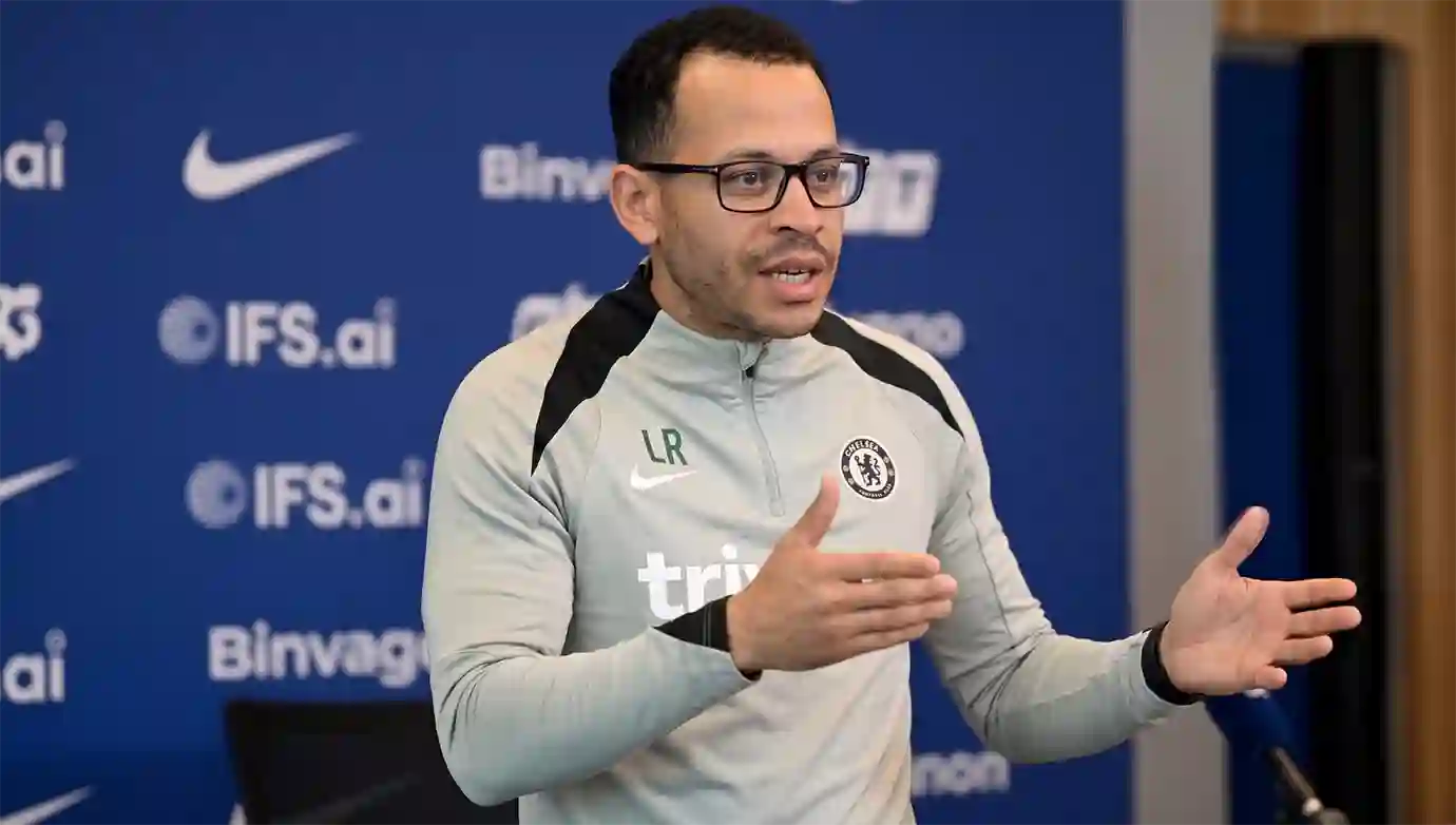 คาร์ร่าท้าโรซีเนียร์ทำ 2 เงื่อนไข เพื่อรักษาตำแหน่งผู้จัดการทีมเชลซี