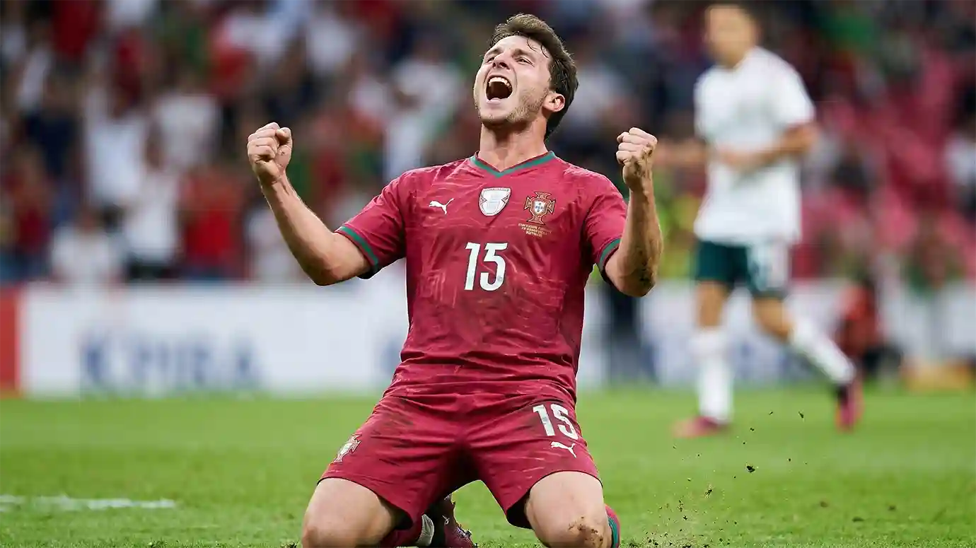 เจา เนเวส กองกลางทีมชาติโปรตุเกส ให้สัมภาษณ์ประเด็น เจา เนเวส เลือก เจา เฟลิกซ์ เหนือ โรนัลโด้