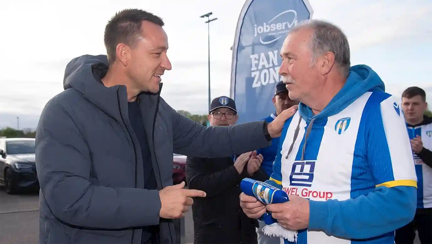 จอห์น เทอร์รี่ อดีตกัปตันเชลซีในข่าวที่ว่า จอห์น เทอร์รี่ สนใจซื้อสโมสร โคลเชสเตอร์ ยูไนเต็ด