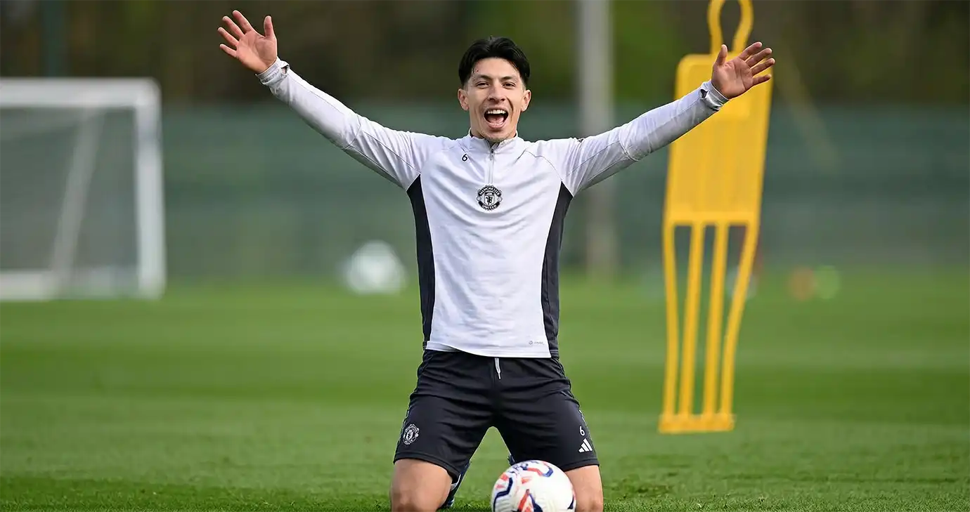 ลิซานโดร มาร์ติเนซ คืนสนามซ้อม แมนยู เตรียมช่วยทีมช่วงโค้งสุดท้ายของฤดูกาล