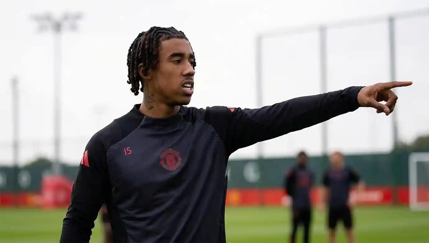 นิคกี้ บัตต์ อดีตกองกลางปีศาจแดง บัตต์ แนะ แมนยู ปล่อยยืม โยโร่ ในช่วงซัมเมอร์หน้า