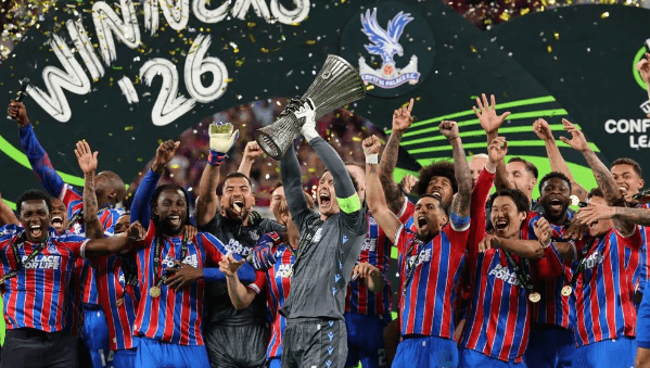 ประวัติศาสตร์! พาเลซ แชมป์ยุโรป ทีมที่ 3 อังกฤษประเดิมซิวถ้ว