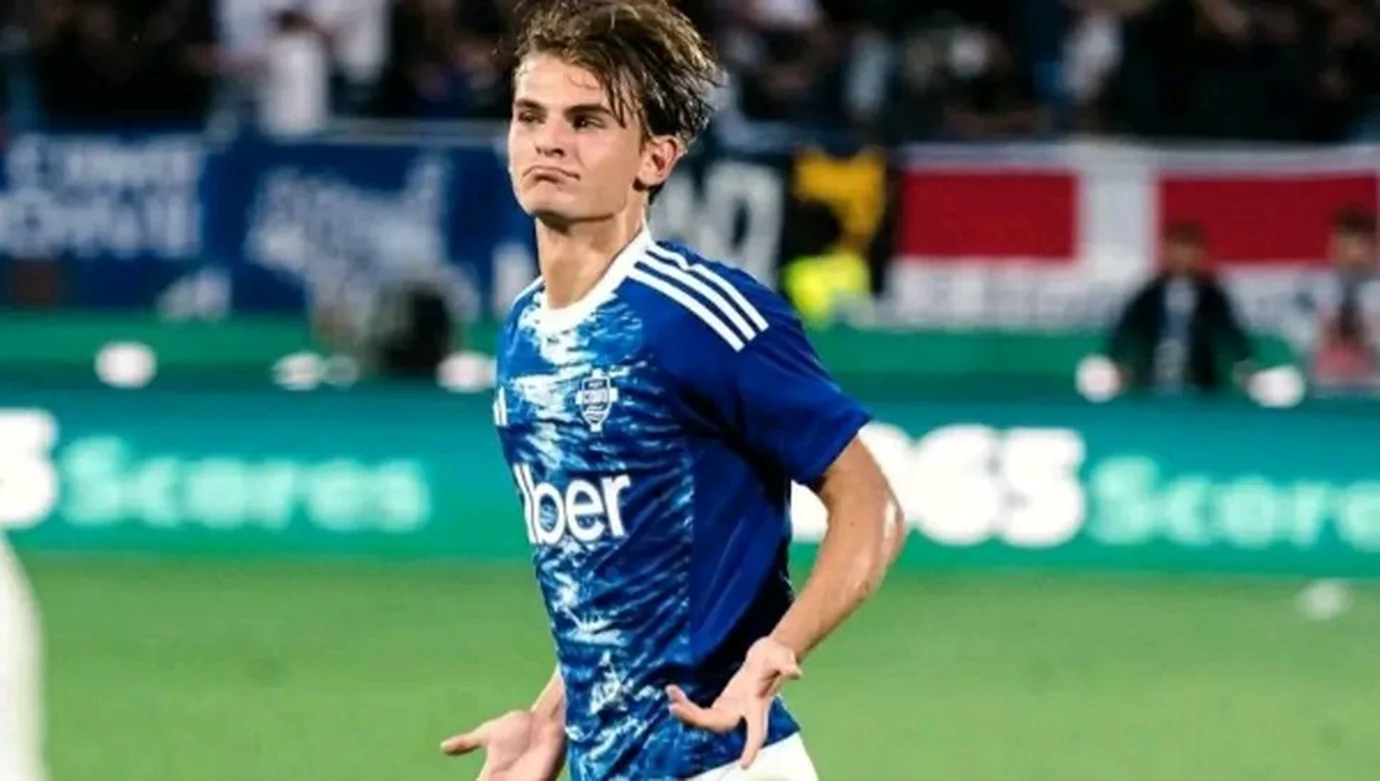 ด่วน! มูรินโญ่ดึงปาซ คืนรังราชันชุดขาวซัมเมอร์นี้