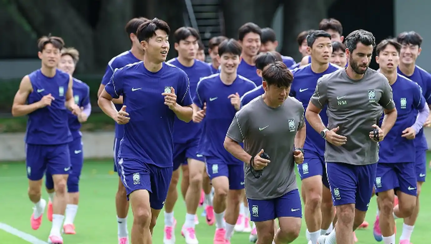โค้ชโสมขาว มั่นใจ ไม่หวั่นโดรนสอดแนมก่อนดวลเม็กซิโก
